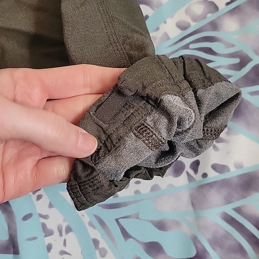 GUC The North Face Aphrodite Capris - Picture 8 of 9